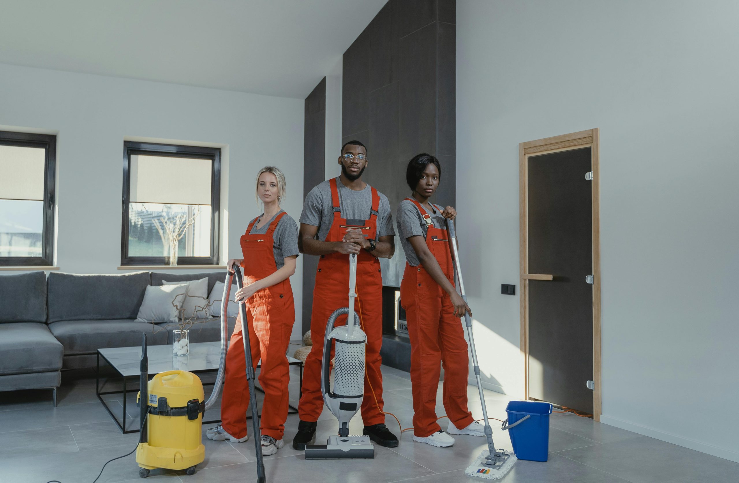 cleaning services Blacktown — IbanezQuad Cleaning professional team